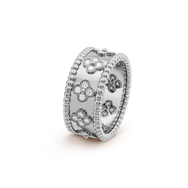 18K White Gold Perlée Clovers Ring