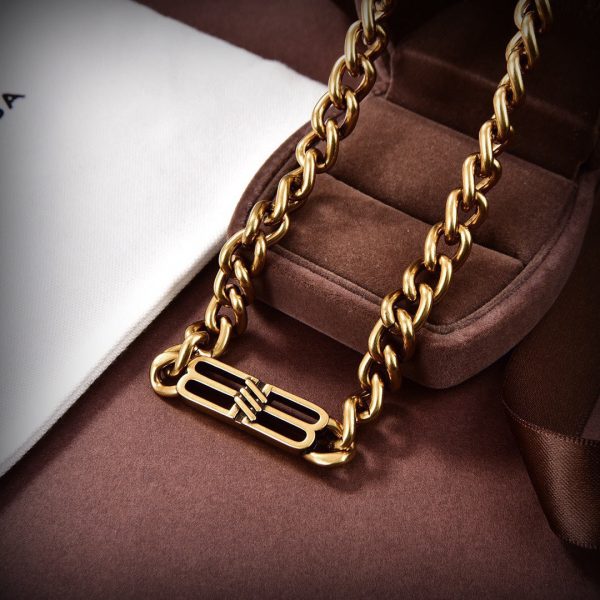 18K BB Icon Chain Necklace - Image 6