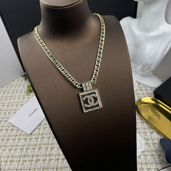 18K CC Metal & Diamantés Pendant Necklace - 图片 3