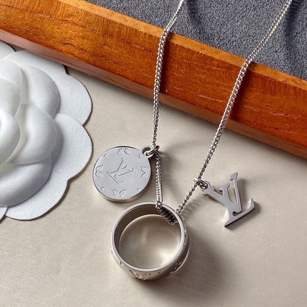 18K Louis Monogram Charms Necklace - 图片 4