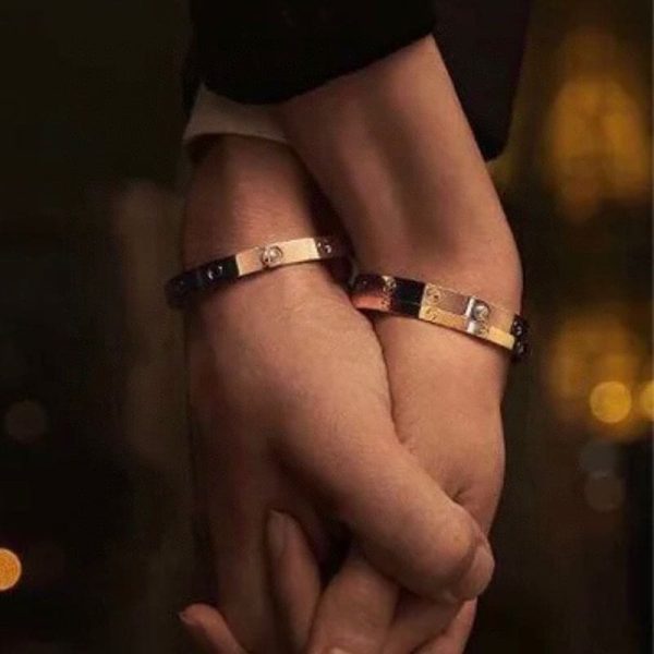 18K Yellow Gold Four Diamonds Love Bracelet - 图片 3