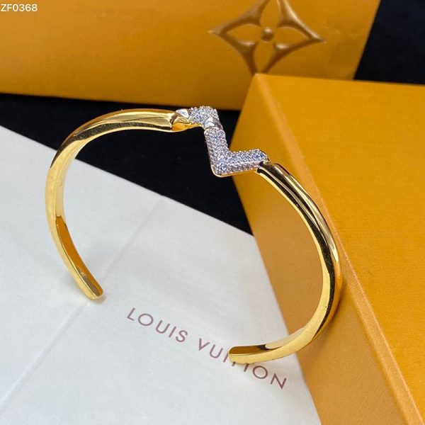 18K Louis Volt Upside Down Diamond Bracelet - 图片 5