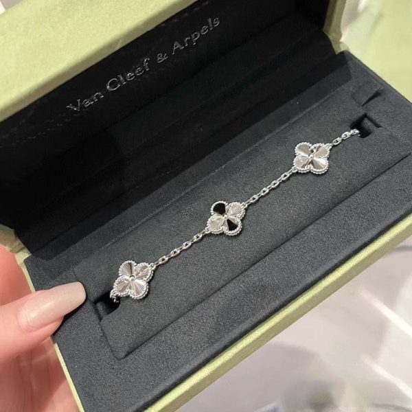 18K Vintage Alhambra Five Motifs Diamonds Clover Bracelet - Image 5
