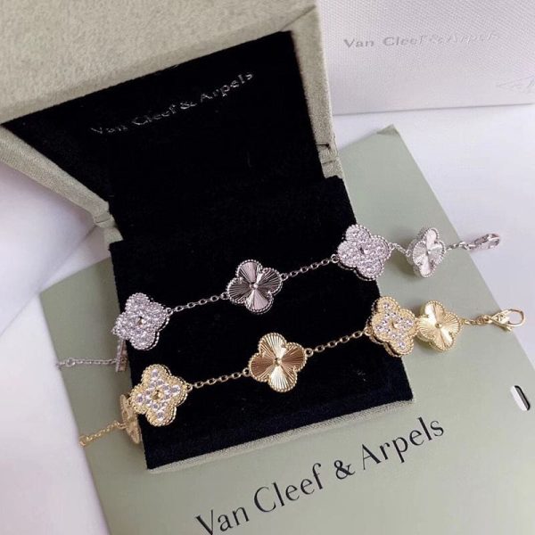 18K Vintage Alhambra Five Motifs Diamonds Clover Bracelet - Image 13