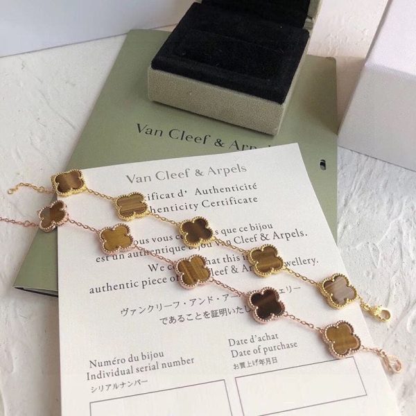 18K Vintage Alhambra Five Motifs Tiger Eye Clover Bracelet - Image 8