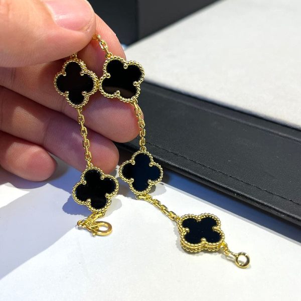 18K Vintage Alhambra Five Motifs Black Clover Bracelet - Image 10