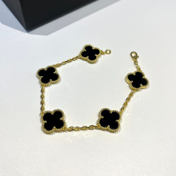 18K Vintage Alhambra Five Motifs Black Clover Bracelet - Image 2