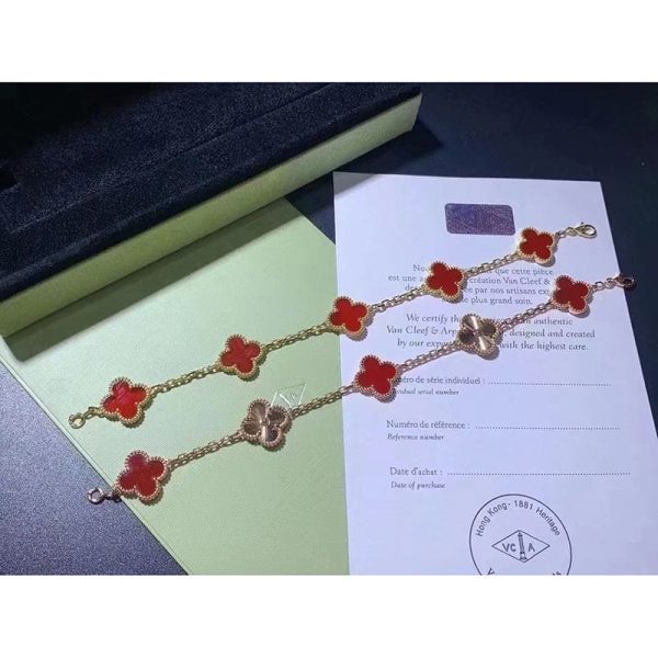 18K Vintage Alhambra Five Motifs Carnelian Bracelet - Image 4