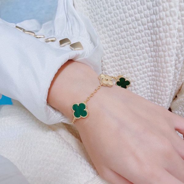 18K Vintage Alhambra Five Motifs Malachite Diamonds Clover Bracelet - Image 3