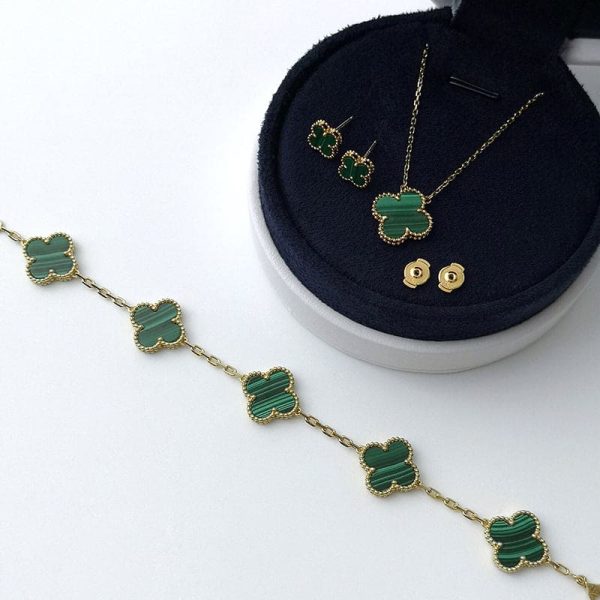 18K Vintage Alhambra Five Motifs Malachite Clover Bracelet - Image 4