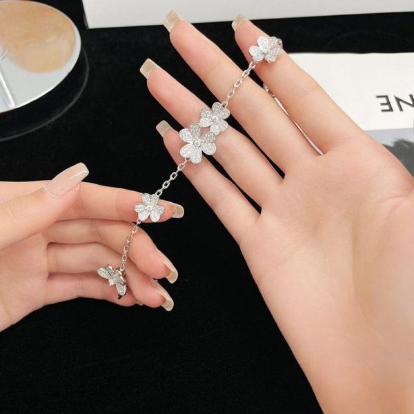 18K Frivole Diamonds Clover Bracelet - 图片 3