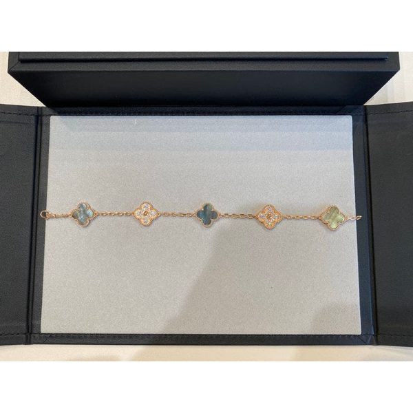 18K Vintage Alhambra Five Motifs Pearl Bracelet - Image 7
