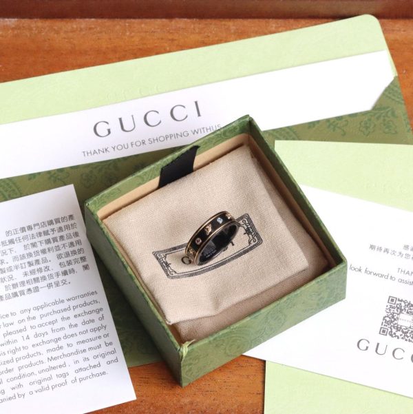 18K Double G Icon With Gemstones Black Corundum Ring - 图片 9