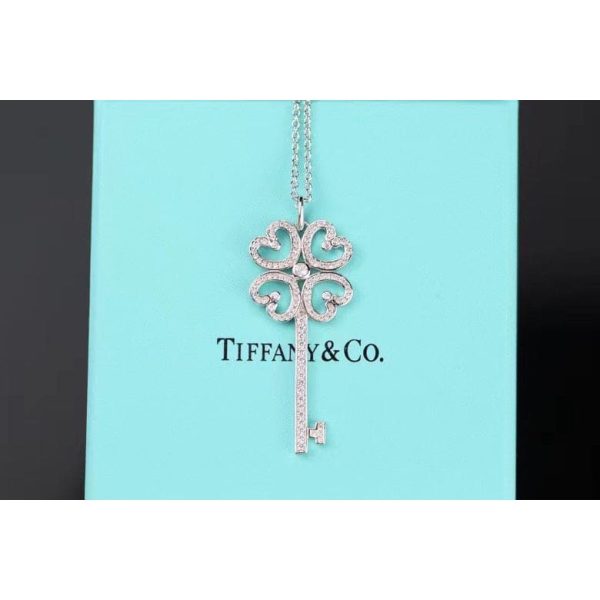 18K T Quatre Heart Key Diamond Necklace - 图片 3