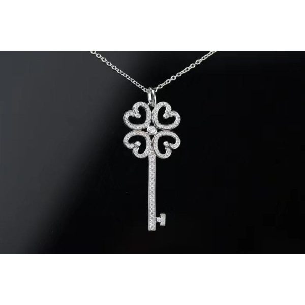 18K T Quatre Heart Key Diamond Necklace - 图片 8