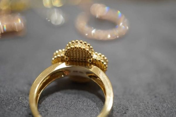 18K Vintage Alhambra Carnelian Ring - 图片 6