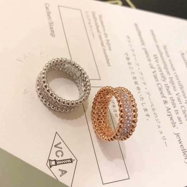 18K White Gold Perlée Diamonds 3 Row Ring - 图片 2