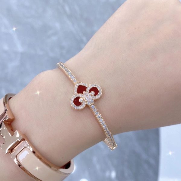 18K T Fleur De Lis Bracelet - 图片 2