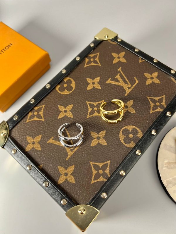 18K Louis Volt Upside Down Ring - 图片 10