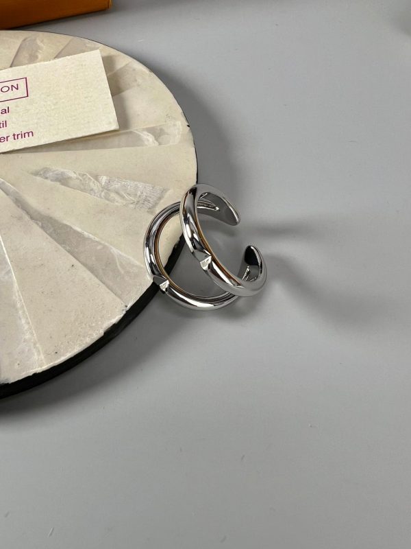 18K Louis Volt Upside Down Ring - 图片 4