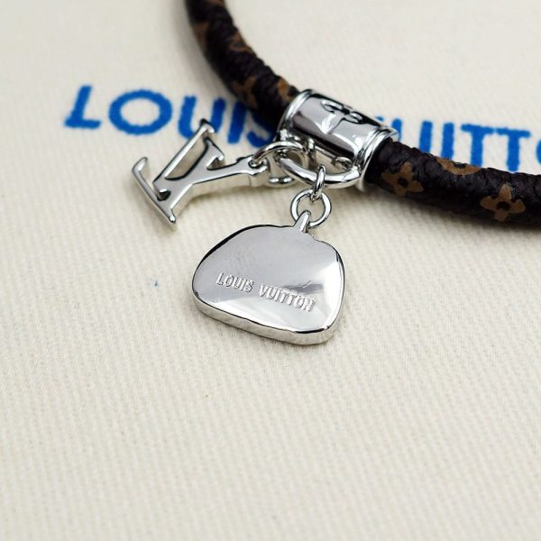 18K Louis x YK Hang It Bracelet - Image 4