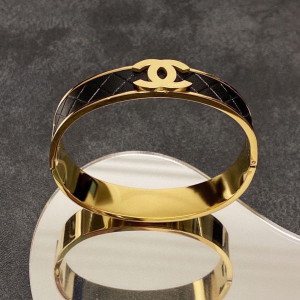 18K CC Cuff & Leather Bracelet - 图片 10