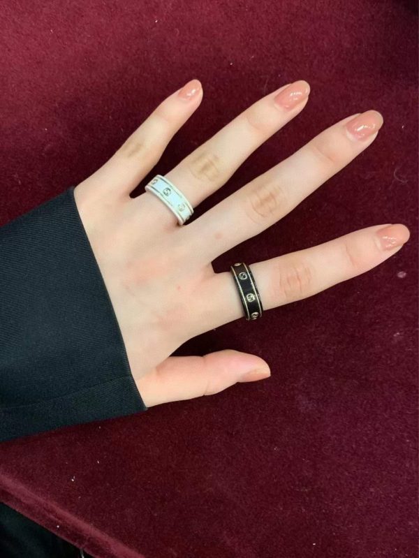 18K Double G Interlocking G Icon White Zirconia Ring - 图片 5
