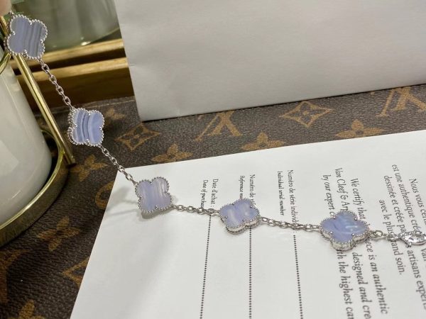 18K Vintage Alhambra Chalcedony 10 Motifs Necklace - 图片 4