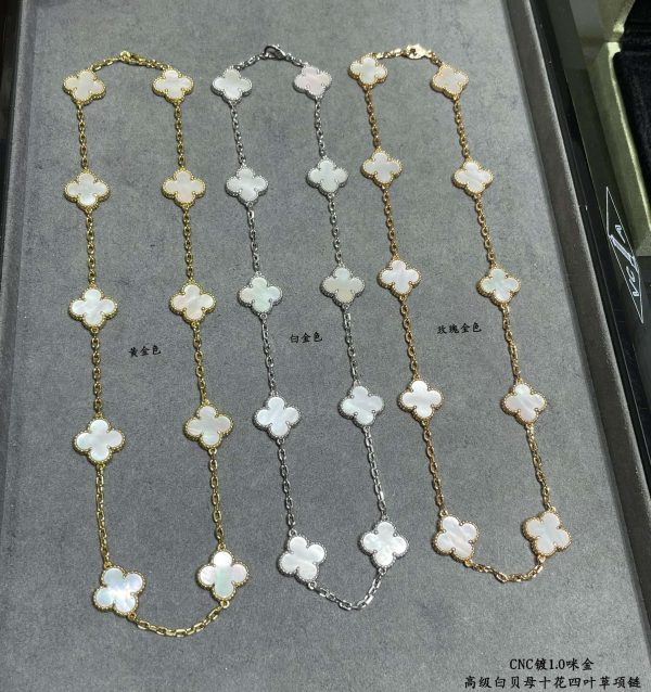 18K Vintage Alhambra Pearl 10 Motifs Necklace - Image 6
