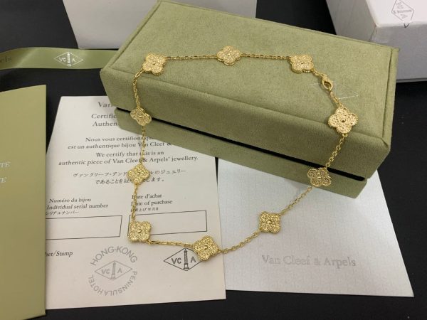 18K Vintage Alhambra 10 Motifs Necklace - Image 2