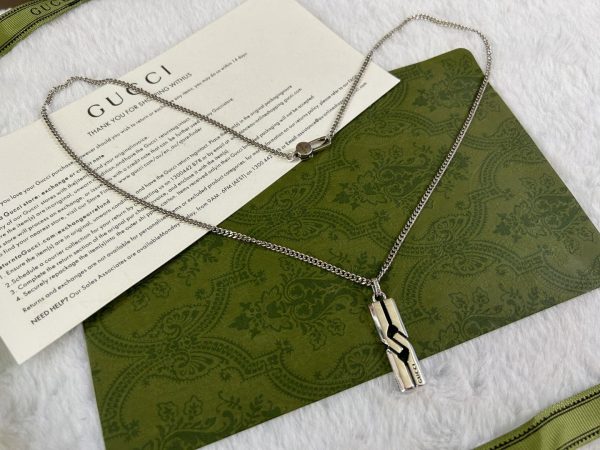 Double G Knot Pendant Necklace - 图片 4