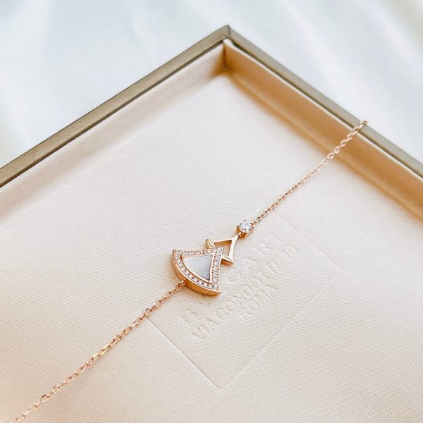 18K BV DIVAS' DREAM Pearl Bracelet - Image 9