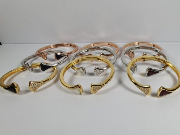 18K BV DIVAS' DREAM Bangle Bracelet - Image 10