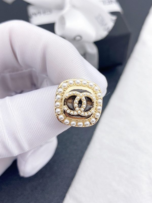 18K CC Square Crystal Earrings - 图片 7