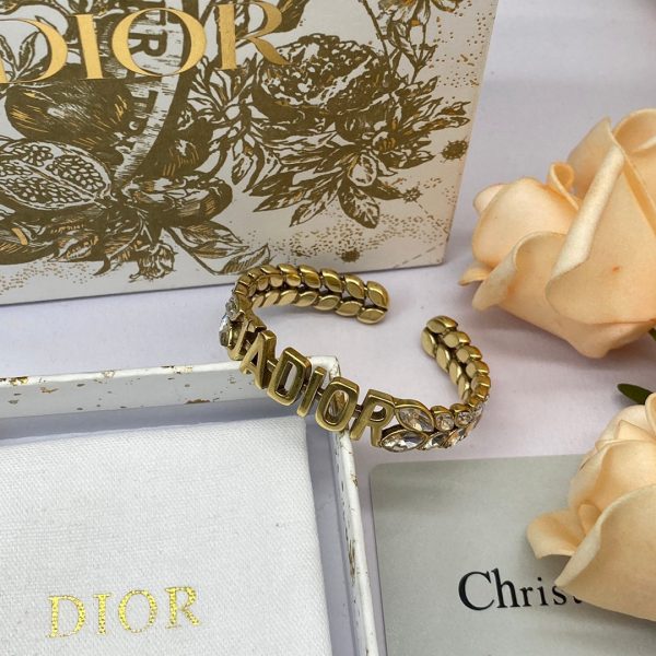 18K CD Crystal Open Cuff Bracelet - 图片 4