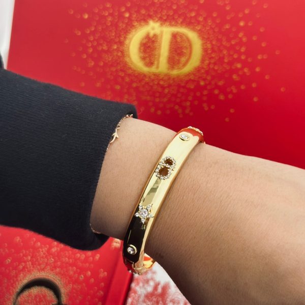 18K CD Diamond Bracelet - Image 5