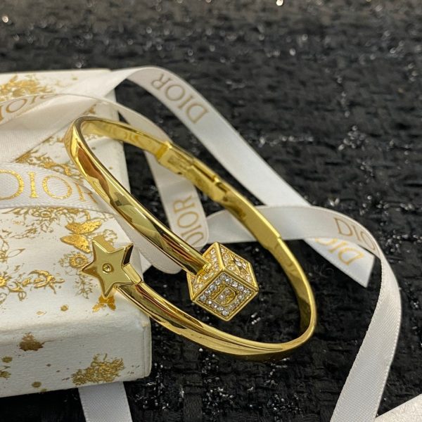 18K CD Star Open Cuff Bracelet - 图片 9
