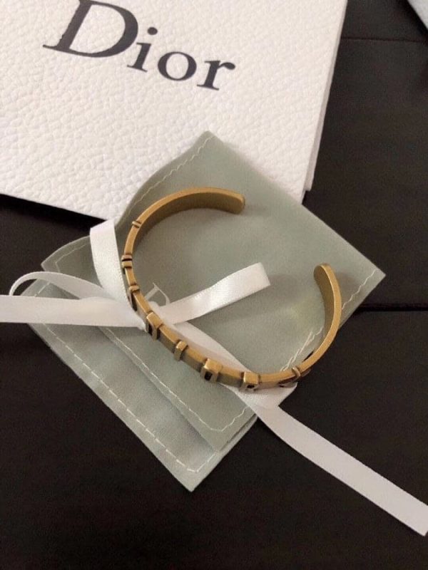 18K CD J’adior Star Open Cuff Bracelet - Image 9