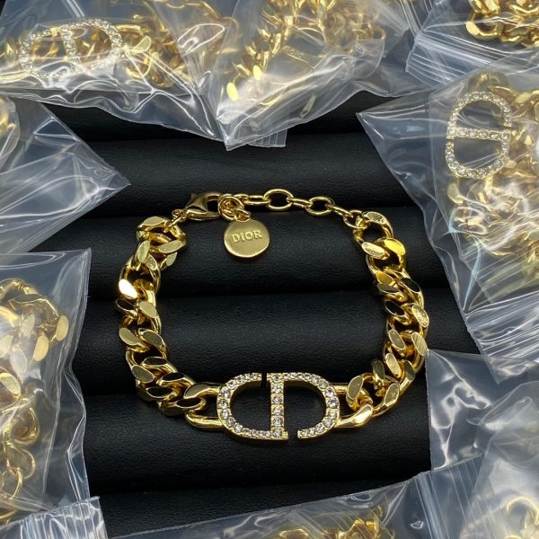 18K CD 30 Montaigne Diamond Bracelet - Image 3