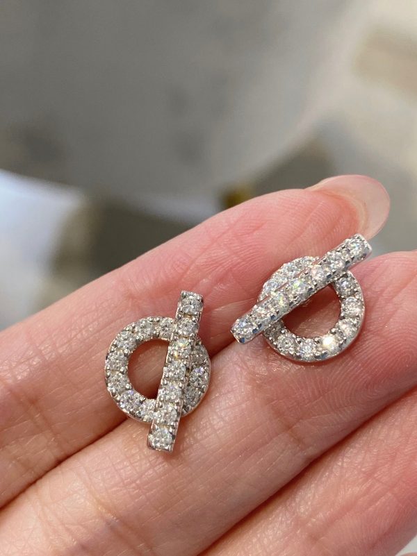 18K Finesse Diamond Stud H Earrings - 图片 2