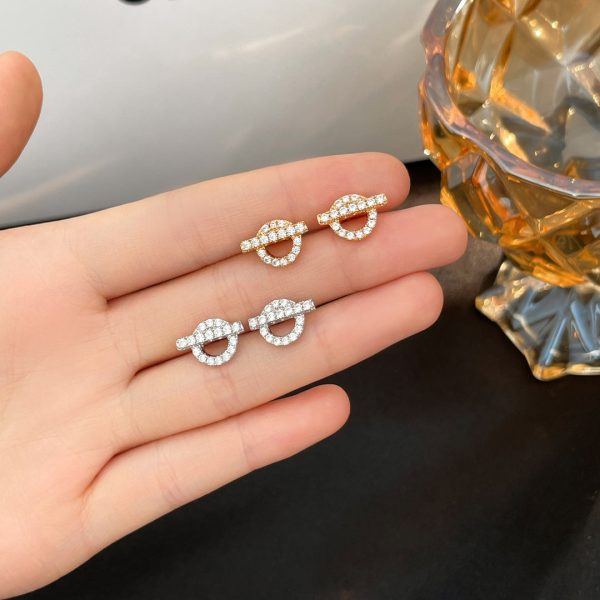 18K Finesse Diamond Stud H Earrings - 图片 8