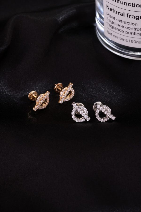 18K Finesse Diamond Stud H Earrings - 图片 7