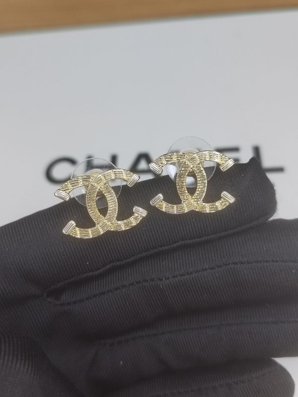 18K Classic CC Earrings - 图片 3