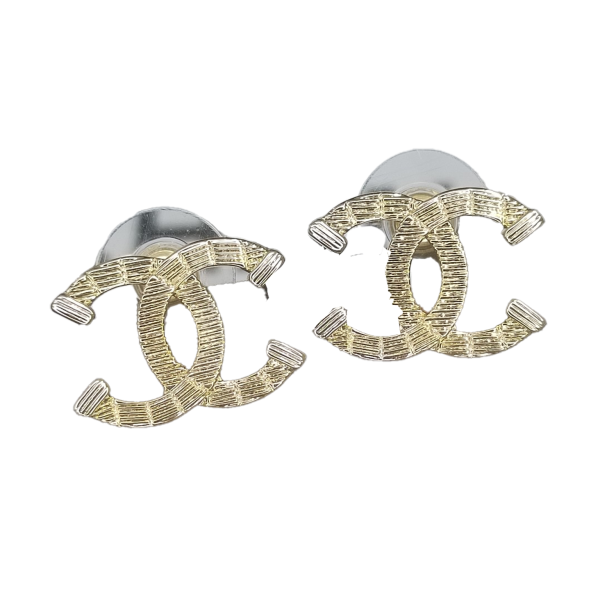18K Classic CC Earrings