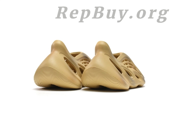 Top Version adidas Yeezy Foam Runner Desert Sand GV6843 - 图片 6