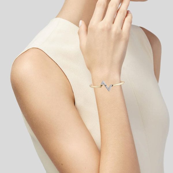 18K Louis Volt Upside Down Diamond Bracelet - 图片 7