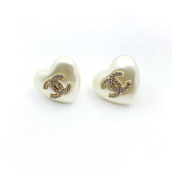 18K CC Pearl Heart Earrings
