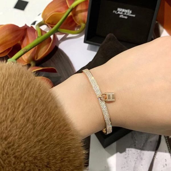 18K Kelly Clochette Diamond H Bracelet - 图片 4