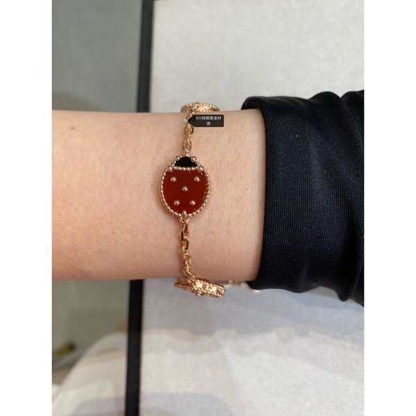 18K Lucky Spring Five Motifs Clover Bracelet - 图片 3