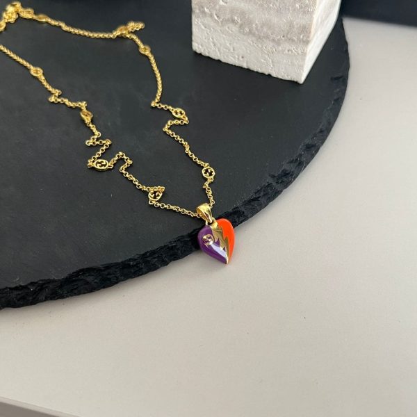 18K Double G Interlocking G Heart Lightning Charm Necklace - 图片 10